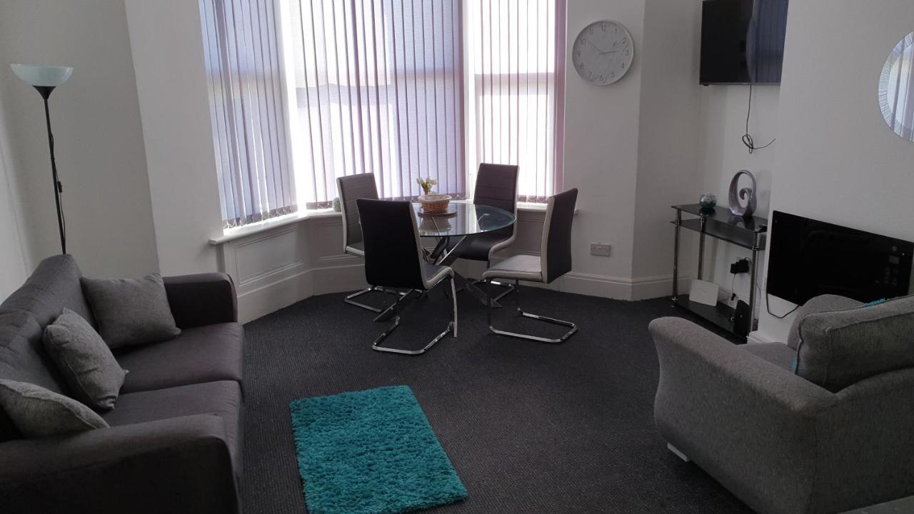 Coast Accommodation Station Road Apartments Blackpool Zimmer foto