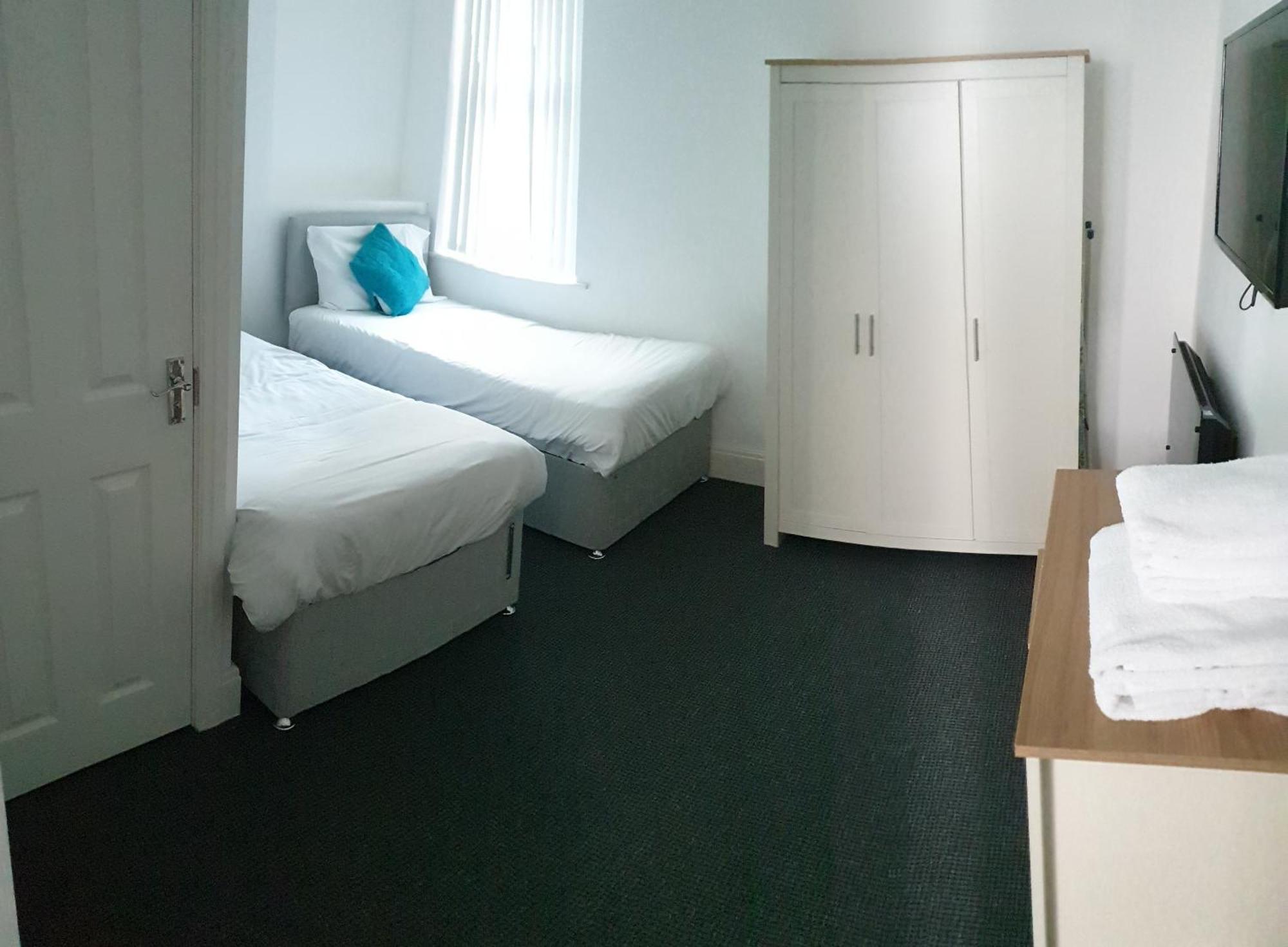 Coast Accommodation Station Road Apartments Blackpool Zimmer foto